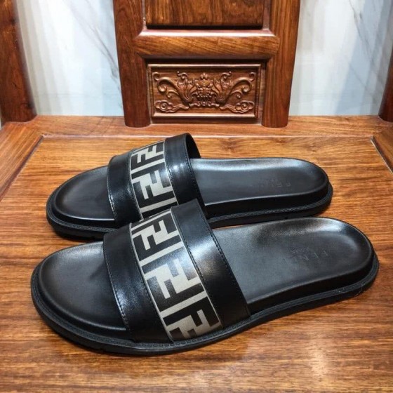 Fendi Slippers Calf Leather Black White Upper Rubber Sole Men