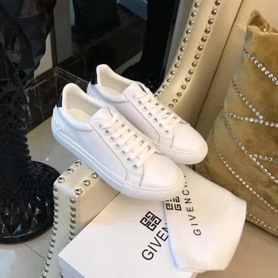 Givenchy Sneakers Black Shoe Tail White Men