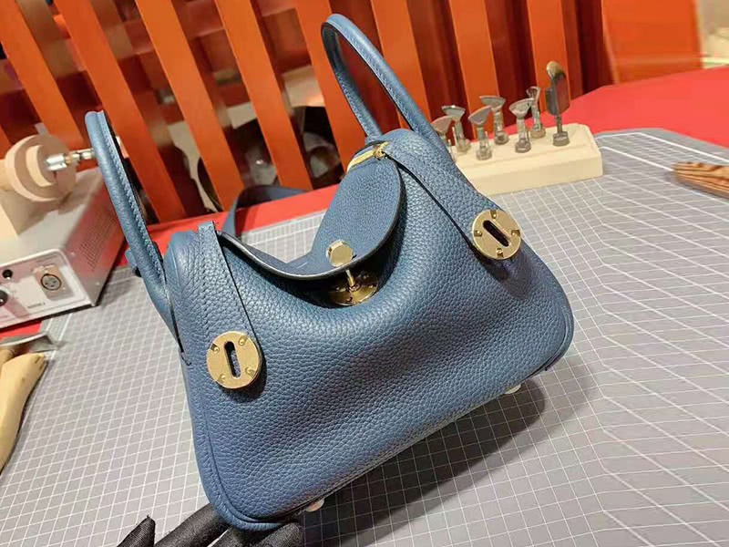 Hermes Mini Lindy Taurillon Clemence 20 Gold Hardware Blue 1