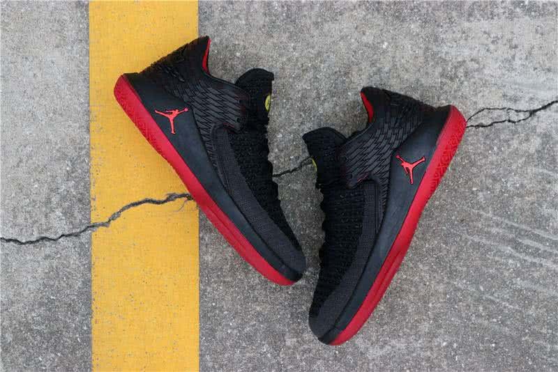Air Jordan 32 Low Last Shot Black And Red Men 3