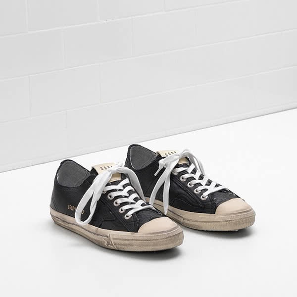 Golden Goose V-STAR 2 Sneakers G30WS639 black 1
