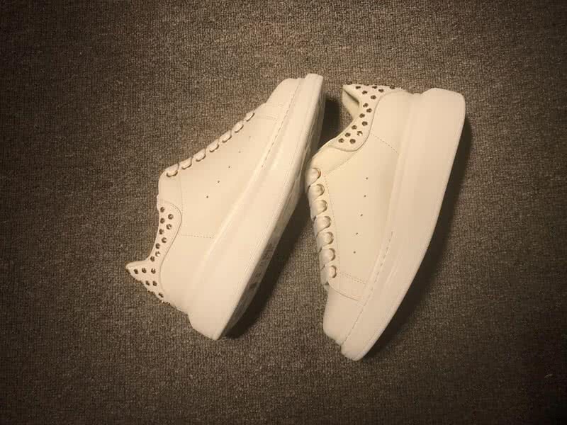 Alexander McQueen White and White shoelace Men And Women 4