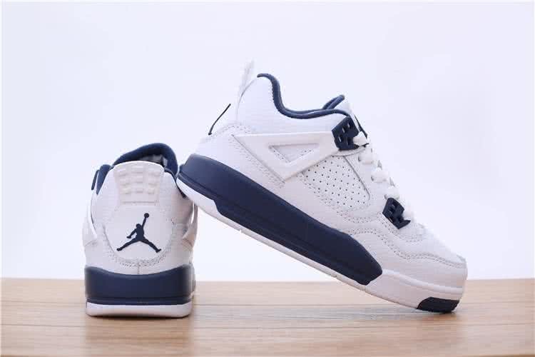 Air Jordan 4 Shoes Black And White Children 2
