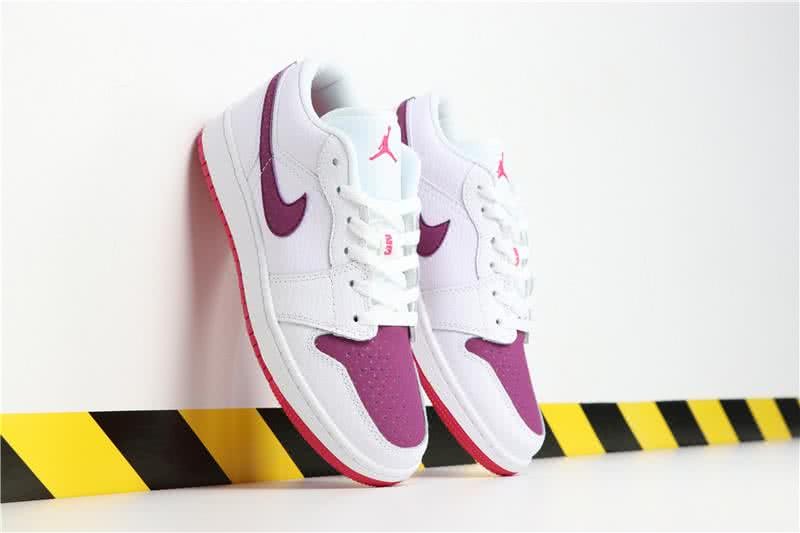 Air Jordan 1 low White Pink And White Women 3