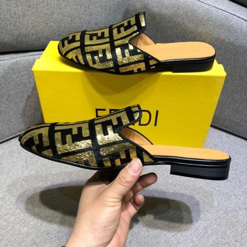Fend Slippers Black And Golden Men 8