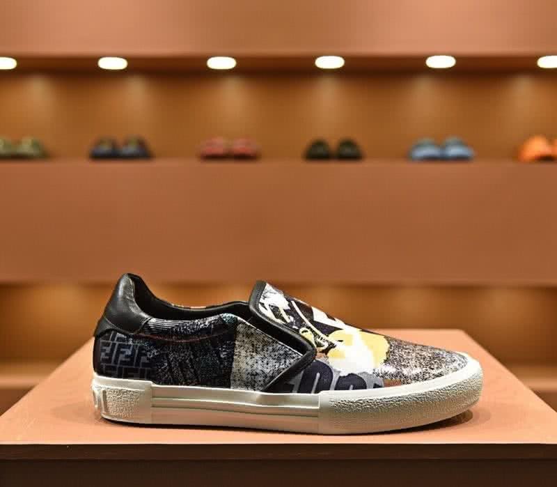 Fendi Sneakers Paiting Balck White Sole Men 3
