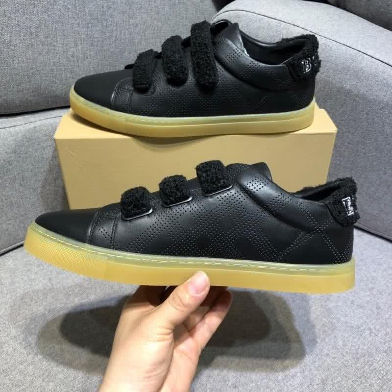 Burberry Fashion Comfortable Shoes Cowhide Black And Yellow Men 5