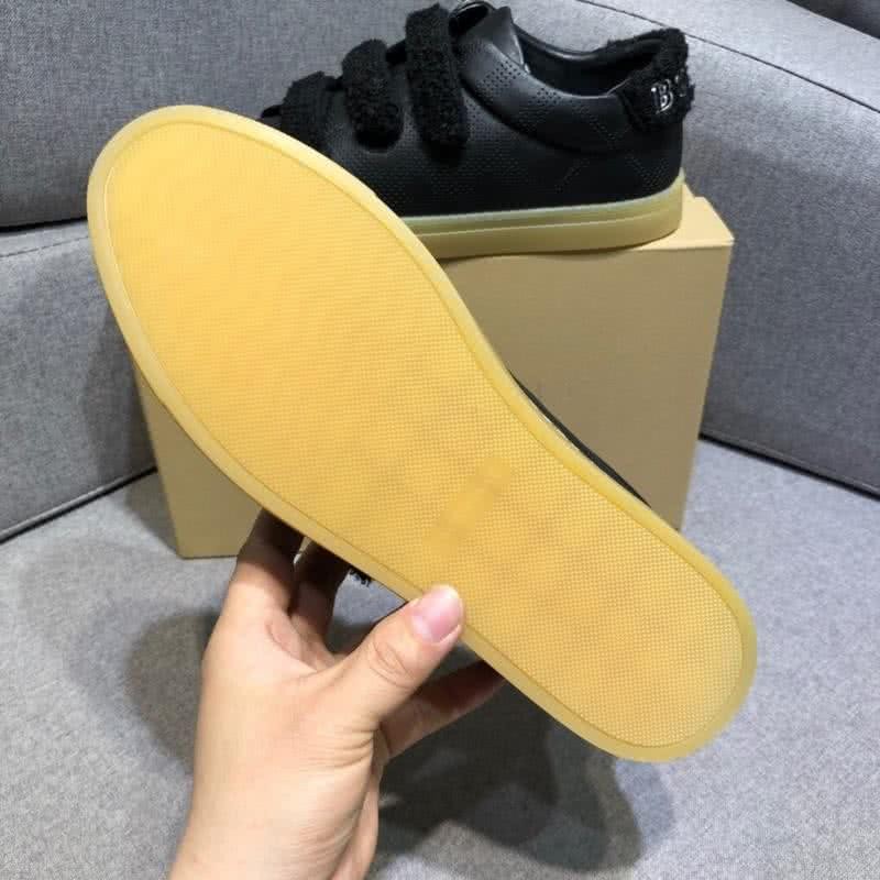 Burberry Fashion Comfortable Shoes Cowhide Black And Yellow Men 6