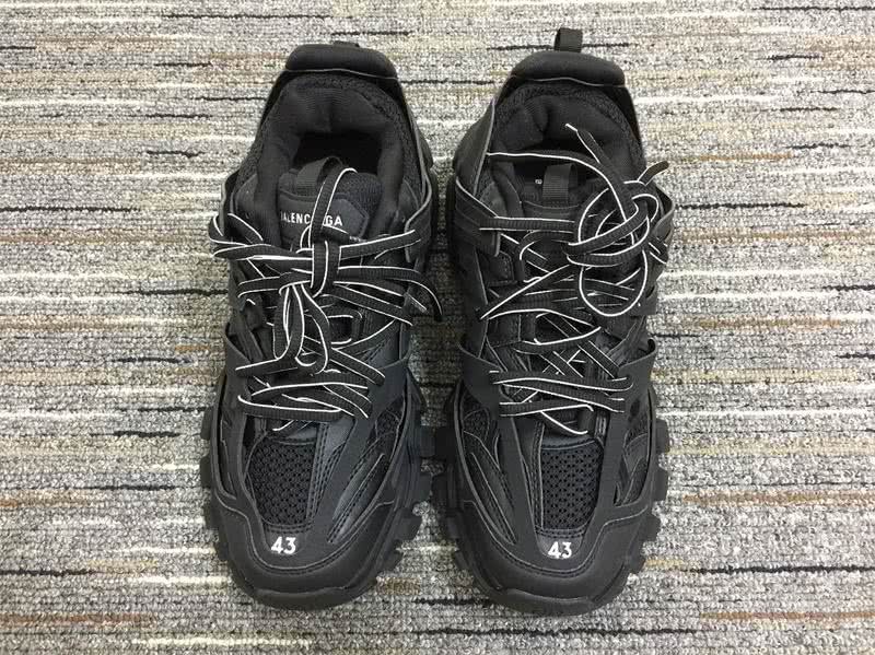 Balenciaga Triple s Trainers Black  Men Women 2