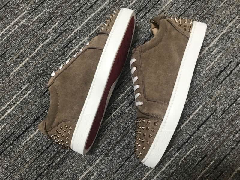 Christian Louboutin Sneakers Low Top Rivets Suede Brown Men Women 9