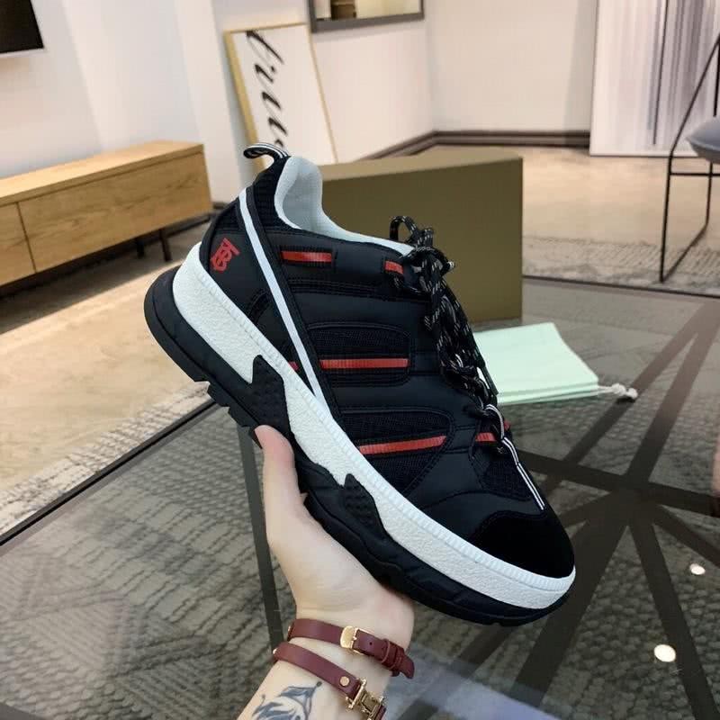 Burberry Sneakers Top Quality Black White Men 5