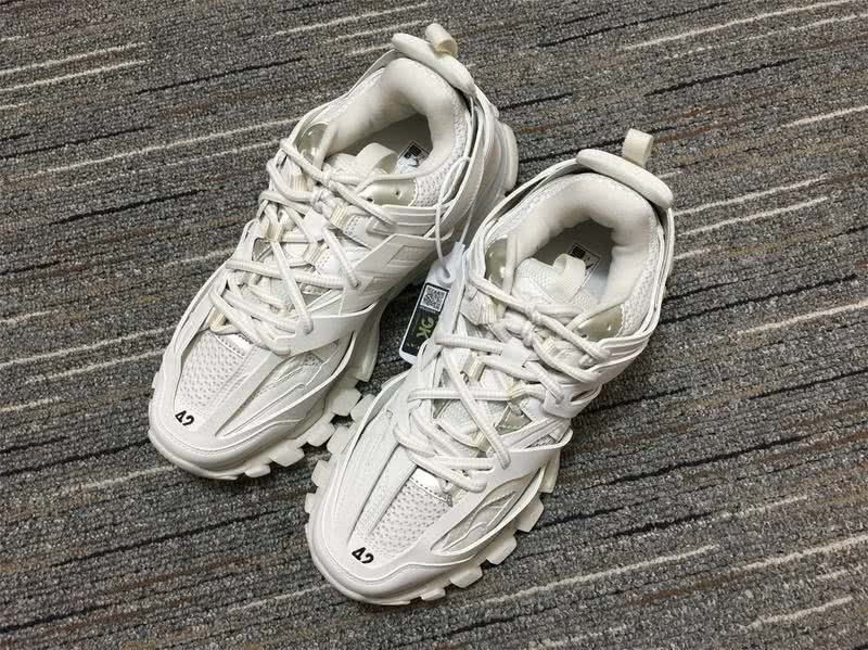Balenciaga Triple s Trainers White Men Women 1