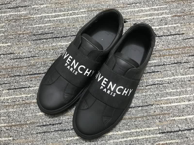 Givenchy Low Top Sneaker Black White Men Women 1