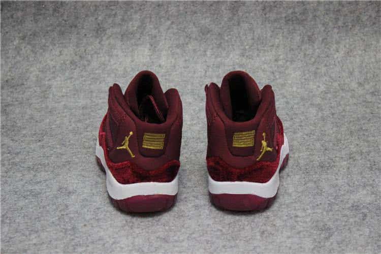 Air Jordan 11 Wine And White Kids 4
