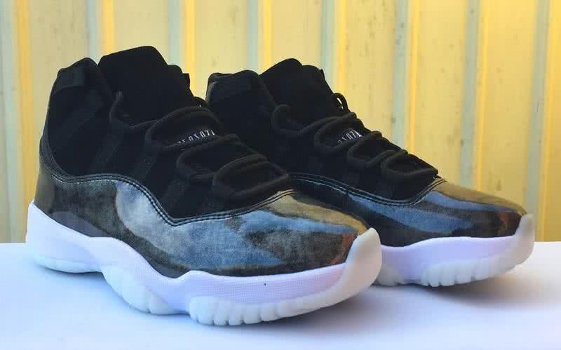 Air Jordan11 Black Upper And White Sole Men 3
