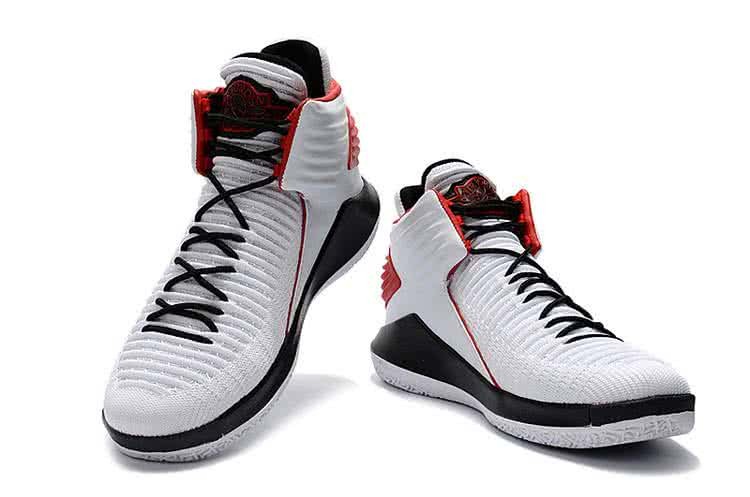 Air Jordan 32 White And Black Men 5