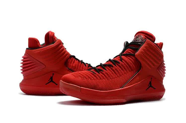 Air Jordan 32 Red Men 2