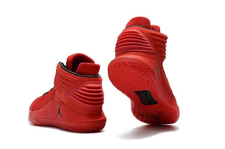 Air Jordan 32 Red Men 5