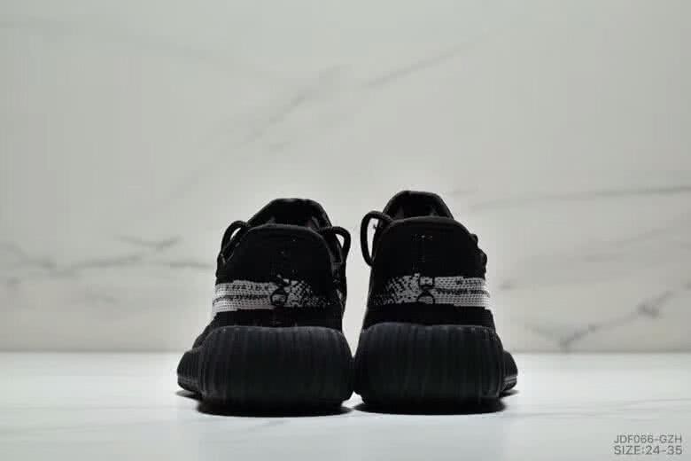 Adidas Yeezy 350 V2 Kids Black/White 4