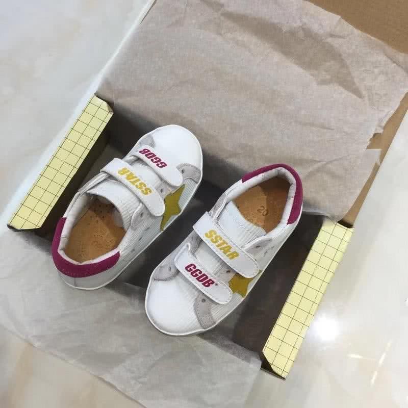 Golden Goose∕GGDB Kids Superstar Sneaker Antique style White and yellow star 5