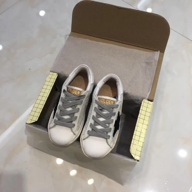 Golden Goose∕GGDB Kids Superstar Sneaker Antique style Grey and Black star 2