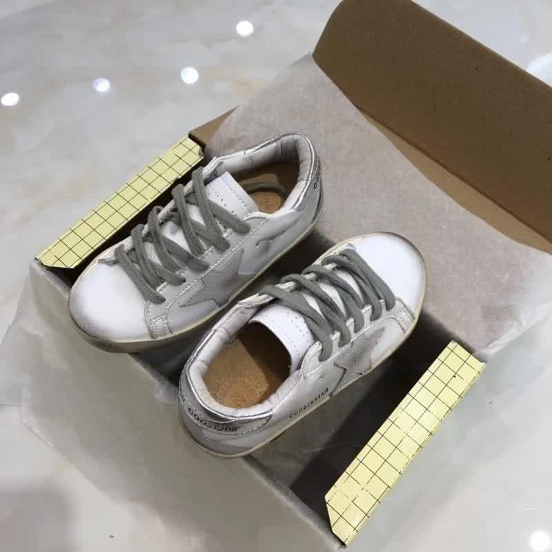 Golden Goose∕GGDB Kids Superstar Sneaker Antique style White and Grey star 5