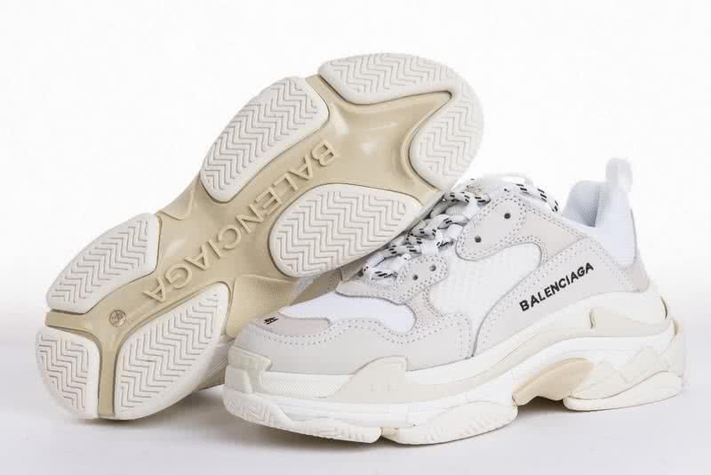 Top Originals Supplier Balenciaga Triple S White and Grey 9