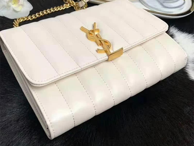 Saint Laurent Vicky Medium In Matelass Lambskin White 2